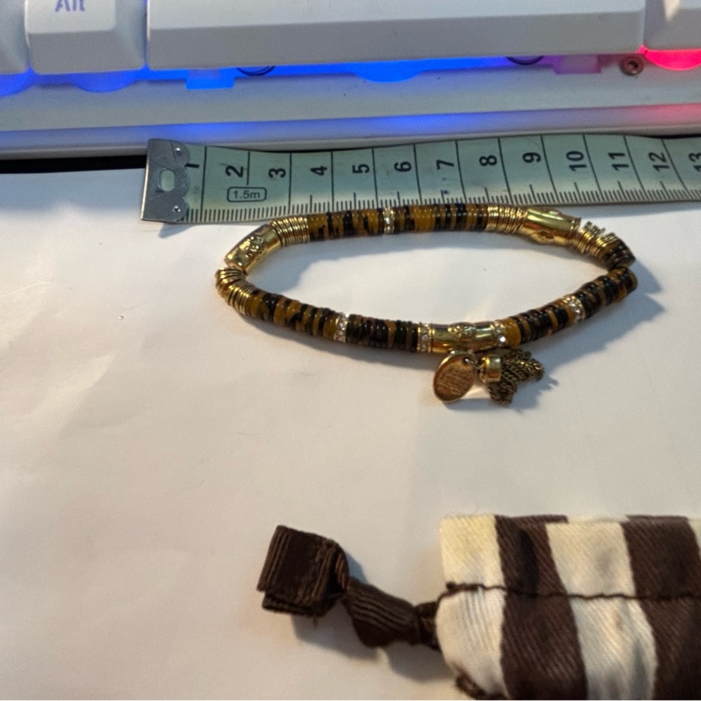 *RARE*Henri Bendel Lucite Bracelet-High Quality